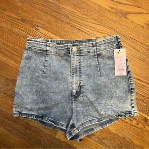Women High Rise Shorts